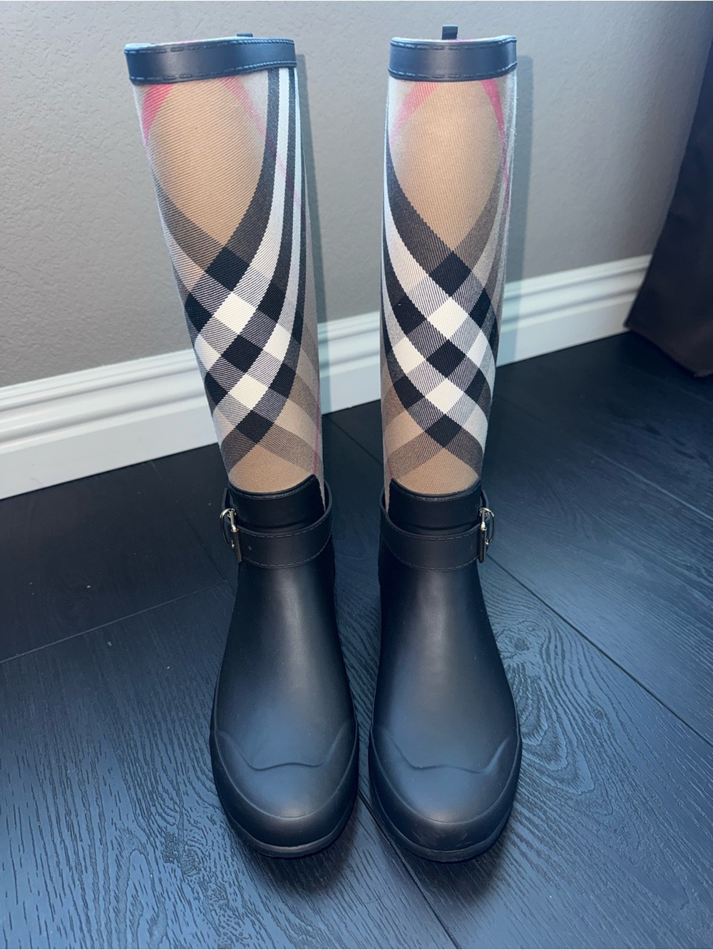 Burberry Vintage Check Knee-High Rain Boots | Black | EU 41 | Brand New